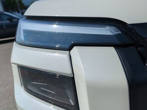 New 2026 Subaru Outback Touring AWD/4WD image 10