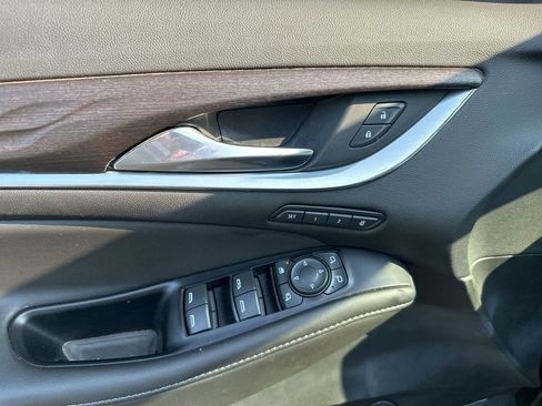 Used 2022 Buick Enclave Avenir w/ Avenir Technology Package image 14