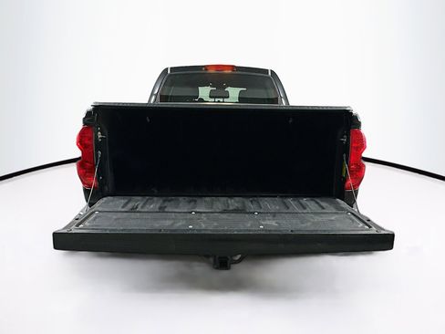 Used 2018 Toyota Tundra SR5 image 27