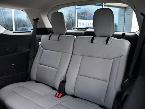 Used 2026 Ford Explorer Active w/ Active Comfort Package image 21