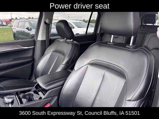 Used 2023 Jeep Grand Cherokee L Limited AWD/4WD image 19