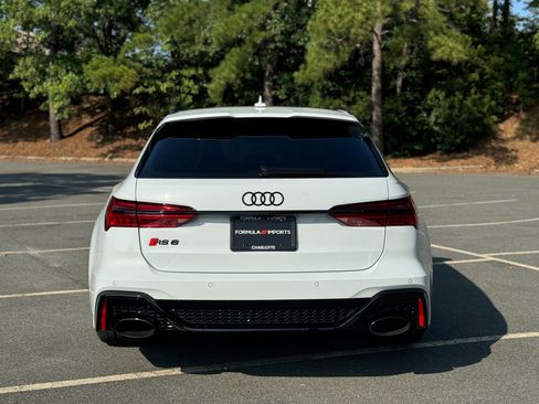 Used 2022 Audi RS 6 w/ Executive Package AWD/4WD image 10