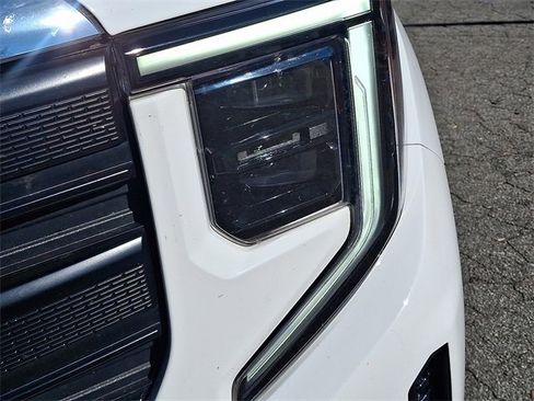 Used 2023 GMC Sierra 1500 Pro w/ Pro Value Package image 9