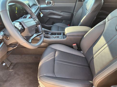 New 2026 Kia Sorento S image 9