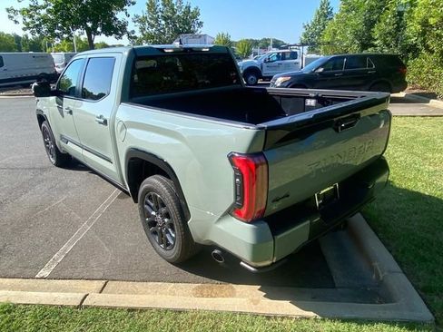 Used 2024 Toyota Tundra Platinum AWD/4WD image 31