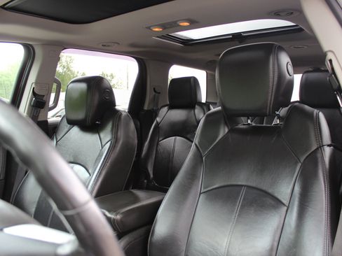 Used 2014 GMC Acadia SLT AWD/4WD image 17