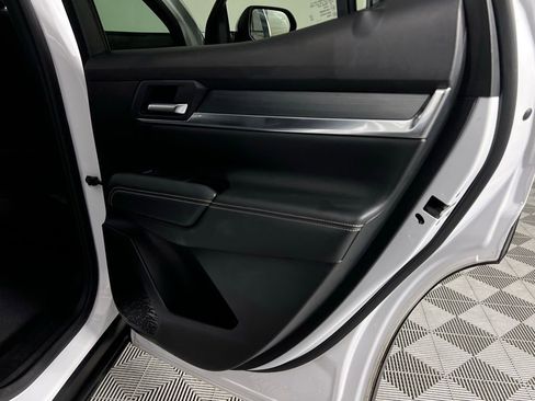 Used 2025 GMC Terrain Elevation image 31