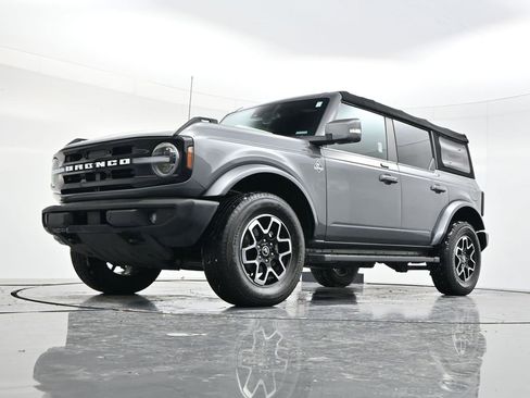 Used 2021 Ford Bronco Outer Banks image 48