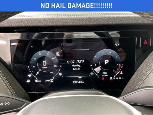 Certified 2025 GMC Yukon XL Denali AWD/4WD image 24