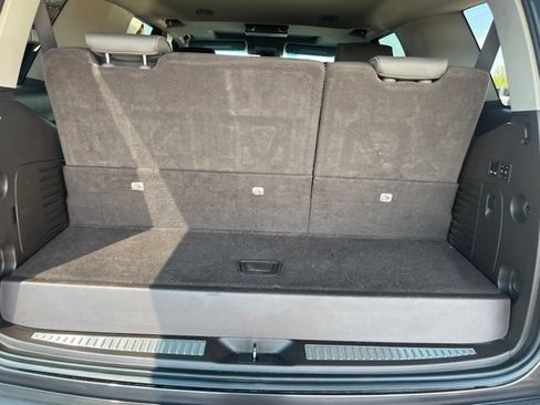 Used 2018 GMC Yukon Denali w/ Open Road Package AWD/4WD image 8