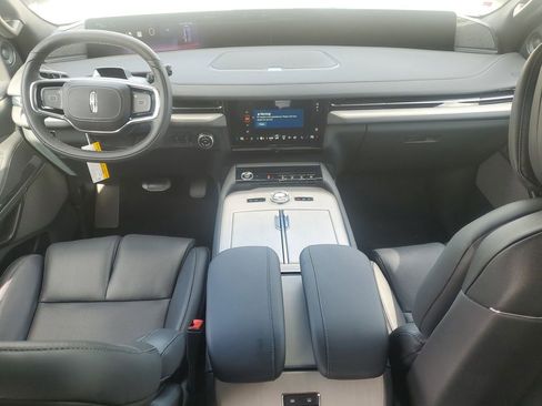 New 2025 Lincoln Navigator Reserve w/ Jet Appearance Package image 14