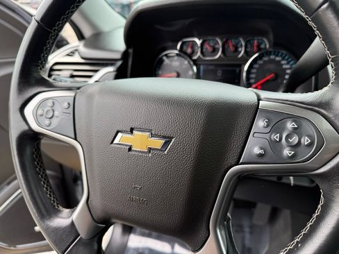 Used 2020 Chevrolet Suburban LT AWD/4WD image 27