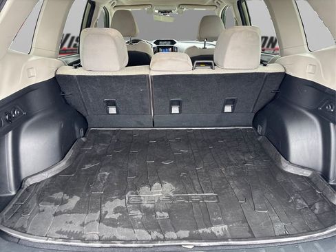 Used 2019 Subaru Forester Premium image 11