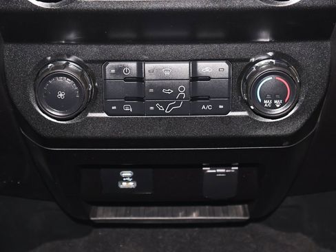 Used 2020 Ford F250 XLT image 26