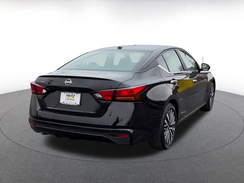 Used 2025 Nissan Altima 2.5 SV image 14