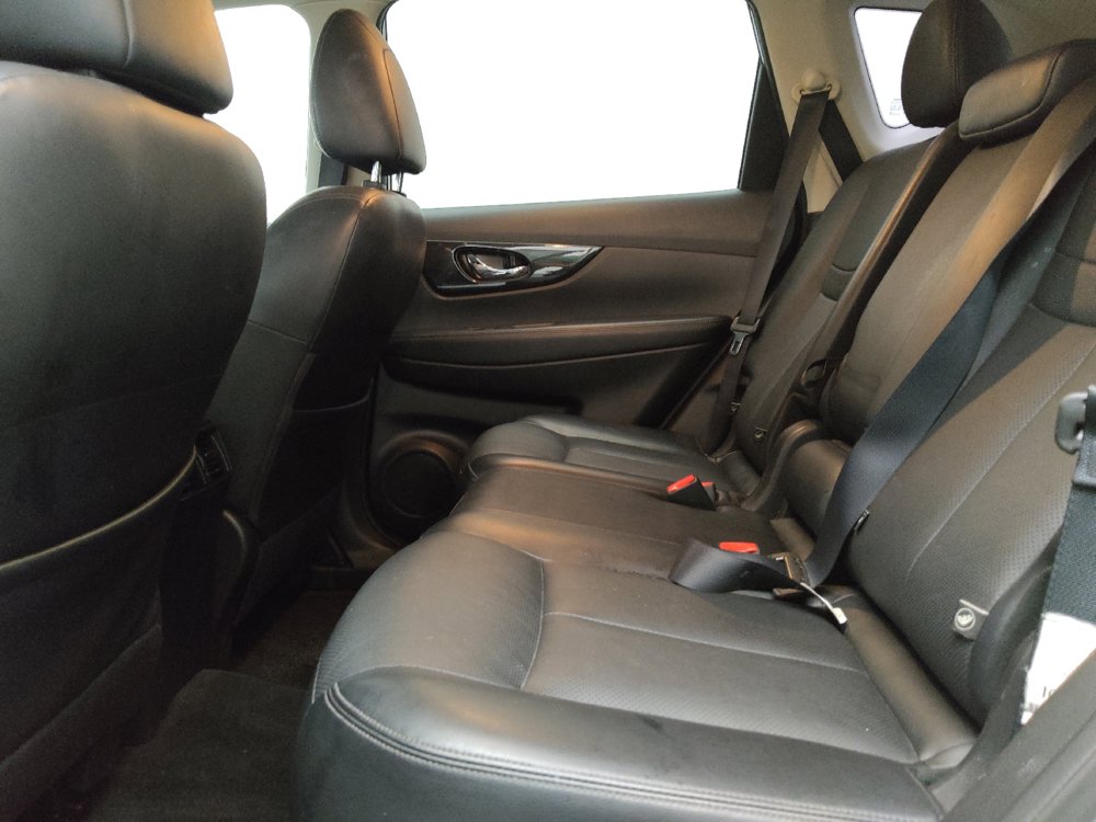 Used 2017 Nissan Rogue SL w/ SL Premium Package AWD/4WD image 18