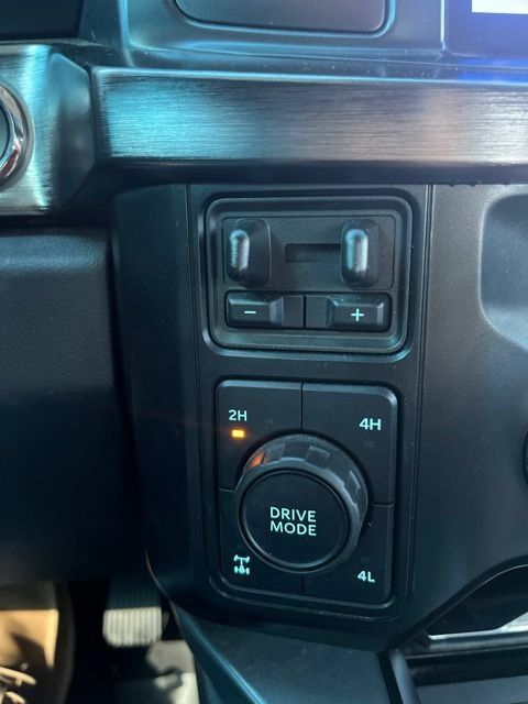 Used 2024 Ford F250 Lariat w/ Sport Appearance Package AWD/4WD image 19