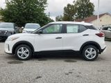 Used 2025 Nissan Kicks Play S image 5