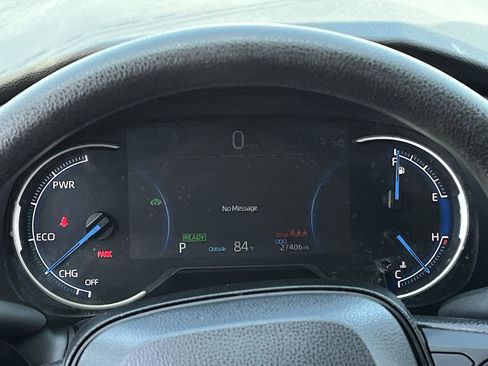 Used 2025 Toyota RAV4 LE image 13