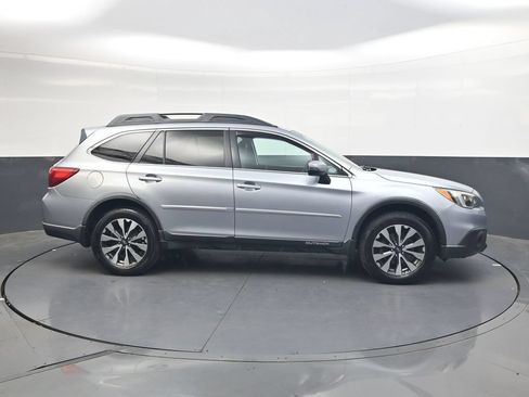 Used 2015 Subaru Outback 2.5i Limited w/ Protection Package #1 AWD/4WD image 3