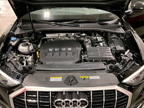 Used 2022 Audi Q3 2.0T Premium w/ Convenience Package AWD/4WD image 10
