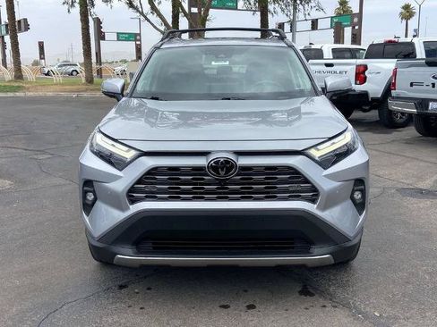Used 2022 Toyota RAV4 Limited FWD image 3