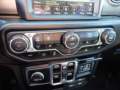 Used 2023 Jeep Wrangler Unlimited w/ Cold Weather Group AWD/4WD image 17