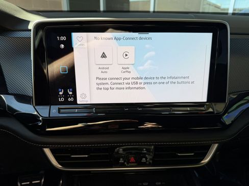 Used 2024 Volkswagen Atlas Cross Sport SEL R-Line image 22