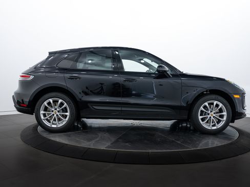New 2025 Porsche Macan image 8