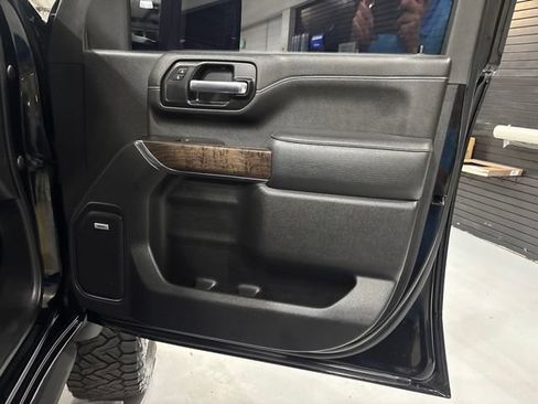 Used 2020 GMC Sierra 2500 Denali w/ Denali Ultimate Package AWD/4WD image 37