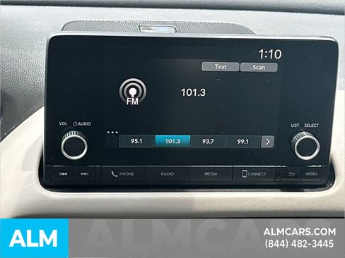 Used 2023 Honda HR-V LX image 31
