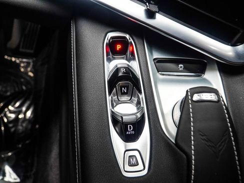 Used 2022 Chevrolet Corvette Stingray Coupe w/ 1LT RWD image 26
