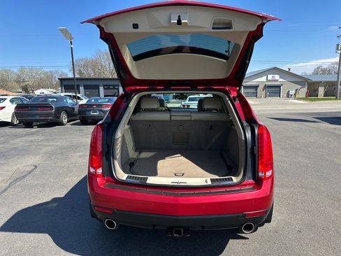 Used 2013 Cadillac SRX Luxury image 12