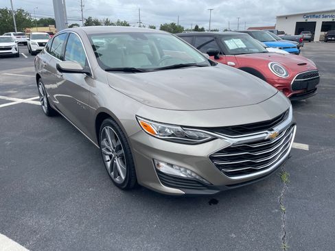 Used 2024 Chevrolet Malibu LT FWD image 3