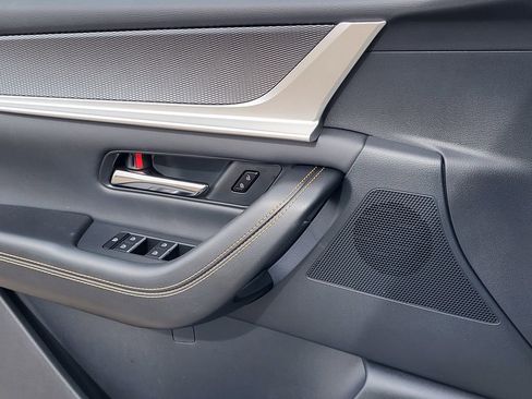 Used 2025 MAZDA CX-70 Plug-In Hybrid w/ Premium Plus image 13