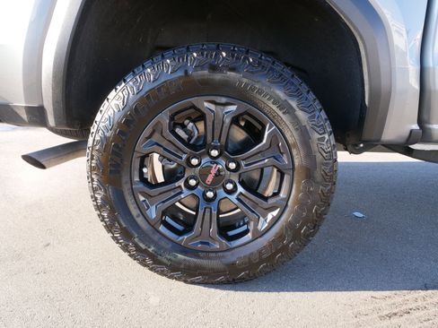 Certified 2025 GMC Canyon Elevation w/ Convenience Package image 12