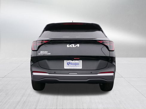 New 2026 Kia Sportage LX image 4