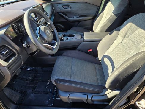 Certified 2021 Nissan Rogue S image 11