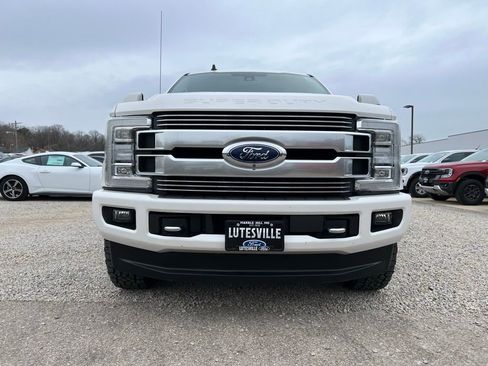 Used 2019 Ford F350 Limited image 3