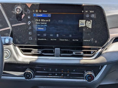 Used 2025 Chevrolet Equinox LT FWD image 23