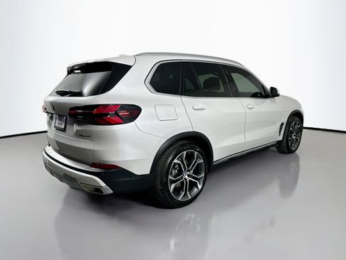 New 2026 BMW X5 sDrive40i w/ Executive Package image 5