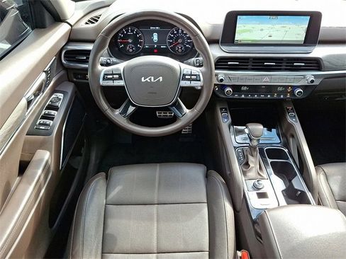 Used 2022 Kia Telluride SX w/ Nightfall Edition Package image 12