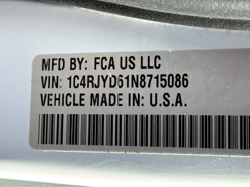 Used 2022 Jeep Grand Cherokee Overland w/ Advanced Protech Group III image 25