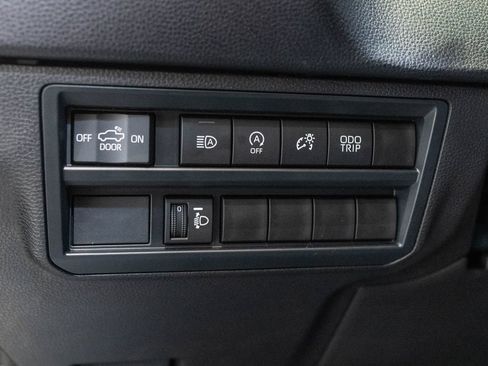 Certified 2026 Toyota Tundra SR5 AWD/4WD image 22