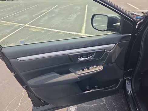 Used 2018 Honda CR-V LX image 35
