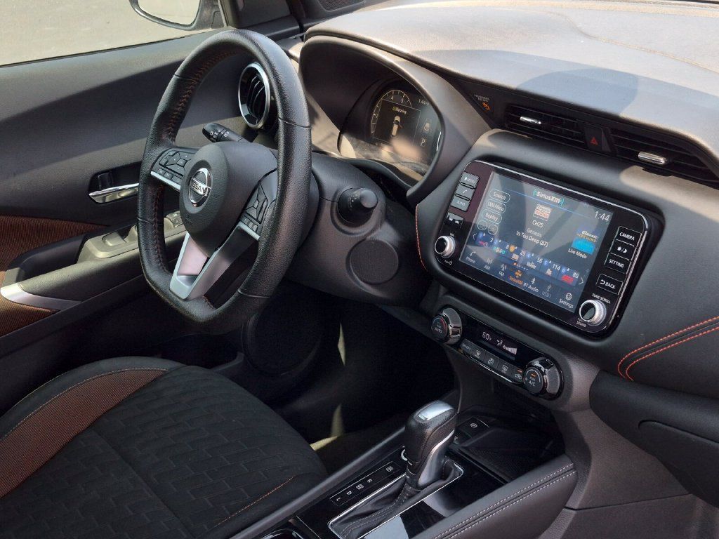 Used 2021 Nissan Kicks SR FWD image 10