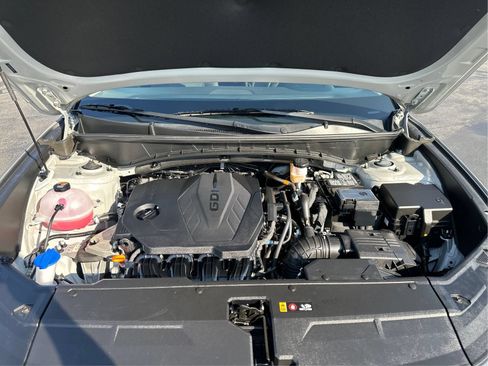 Used 2024 Hyundai Tucson SE FWD image 11