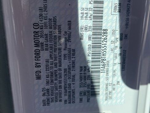 Used 2025 Ford Mustang Coupe image 6