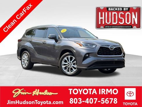 Used 2023 Toyota Highlander Limited FWD image 1