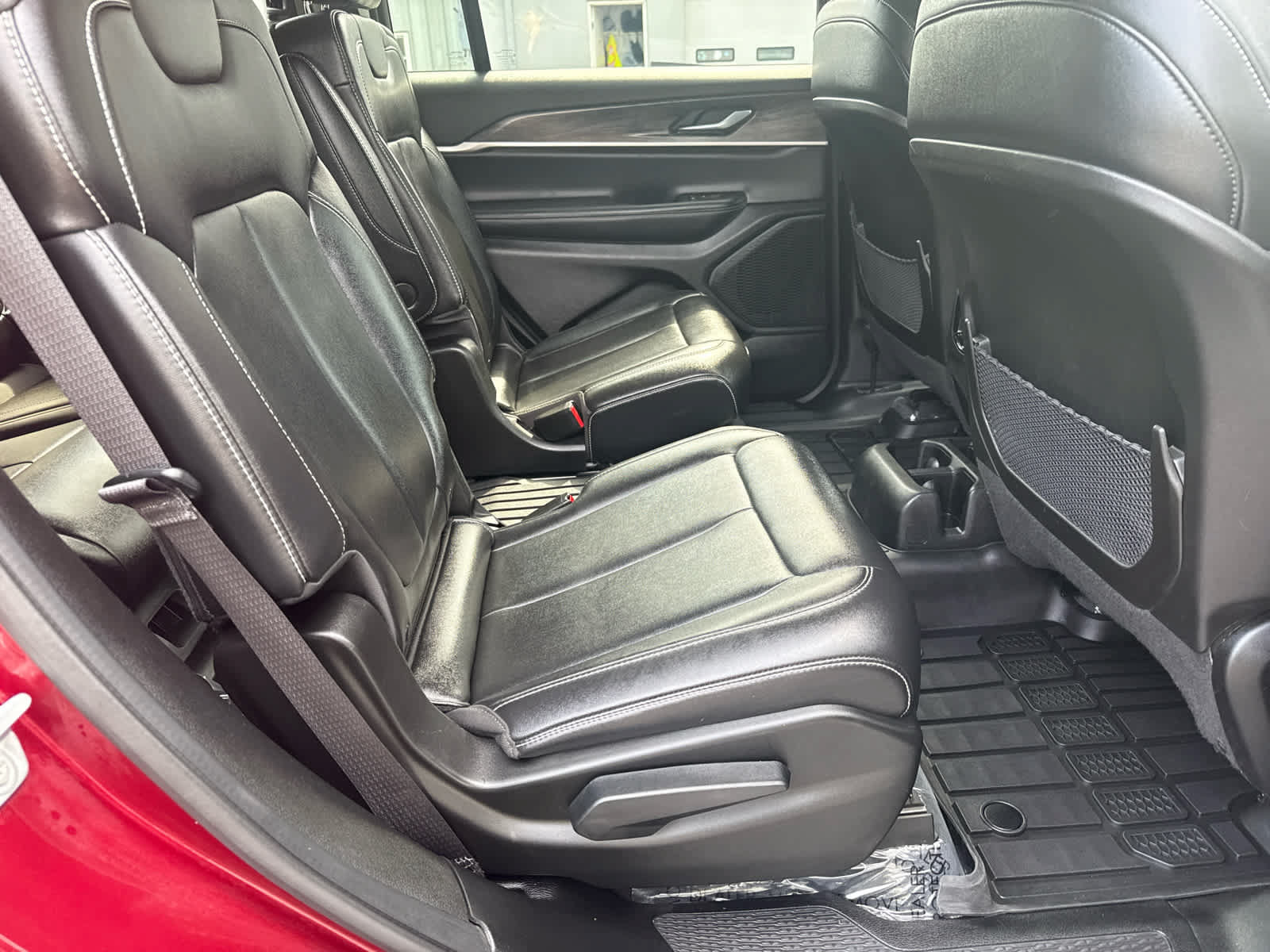 Used 2023 Jeep Grand Cherokee L Limited AWD/4WD image 14